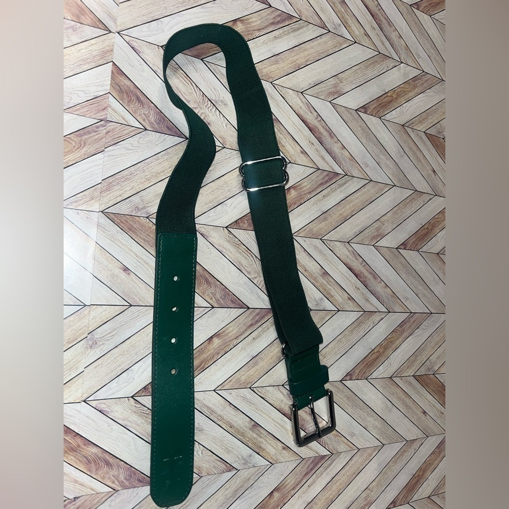 Under armour green baseball belt